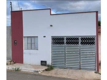 Casa em leilão em Jaicós - PI — Leilão extrajudicial de Casa em Jaicós/PI - Joana Bessa Freitas