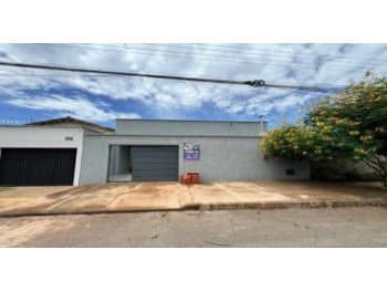Casa em leilão em Goiânia - GO — Leilão extrajudicial de Casa em Goiânia/GO - Residencial Brisas da Mata
