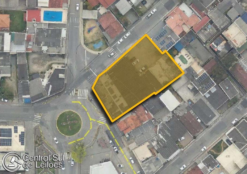 Foto 1 de 6: Terreno em leilão em Itajaí - SC, bairro São João — Terreno de esquina com áreas de 140,00m² e 364,00m², bairro Boa Vista, em Itajaí/SC