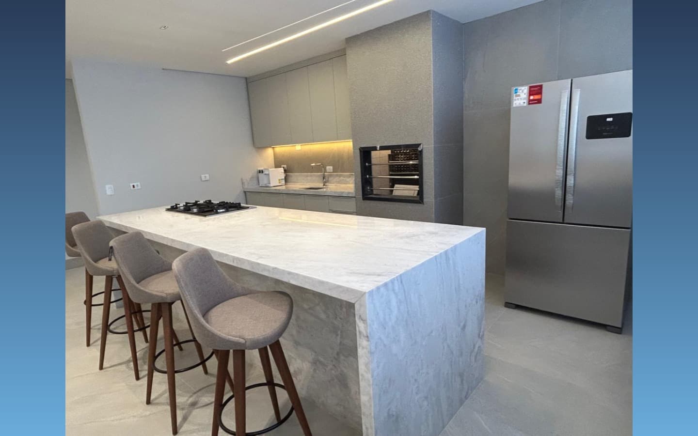 Foto 8 de 20: Apartamento em leilão em Maringá - PR, bairro Centro — Apartamento Duplex 246,52m² – Maringá/PR