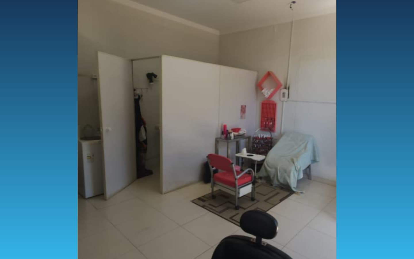 Foto 3 de 11: Comercial em leilão em Pouso Alegre - MG, bairro Aeroporto Jatobá — Edificação Mista 360m² — Pouso Alegre/MG