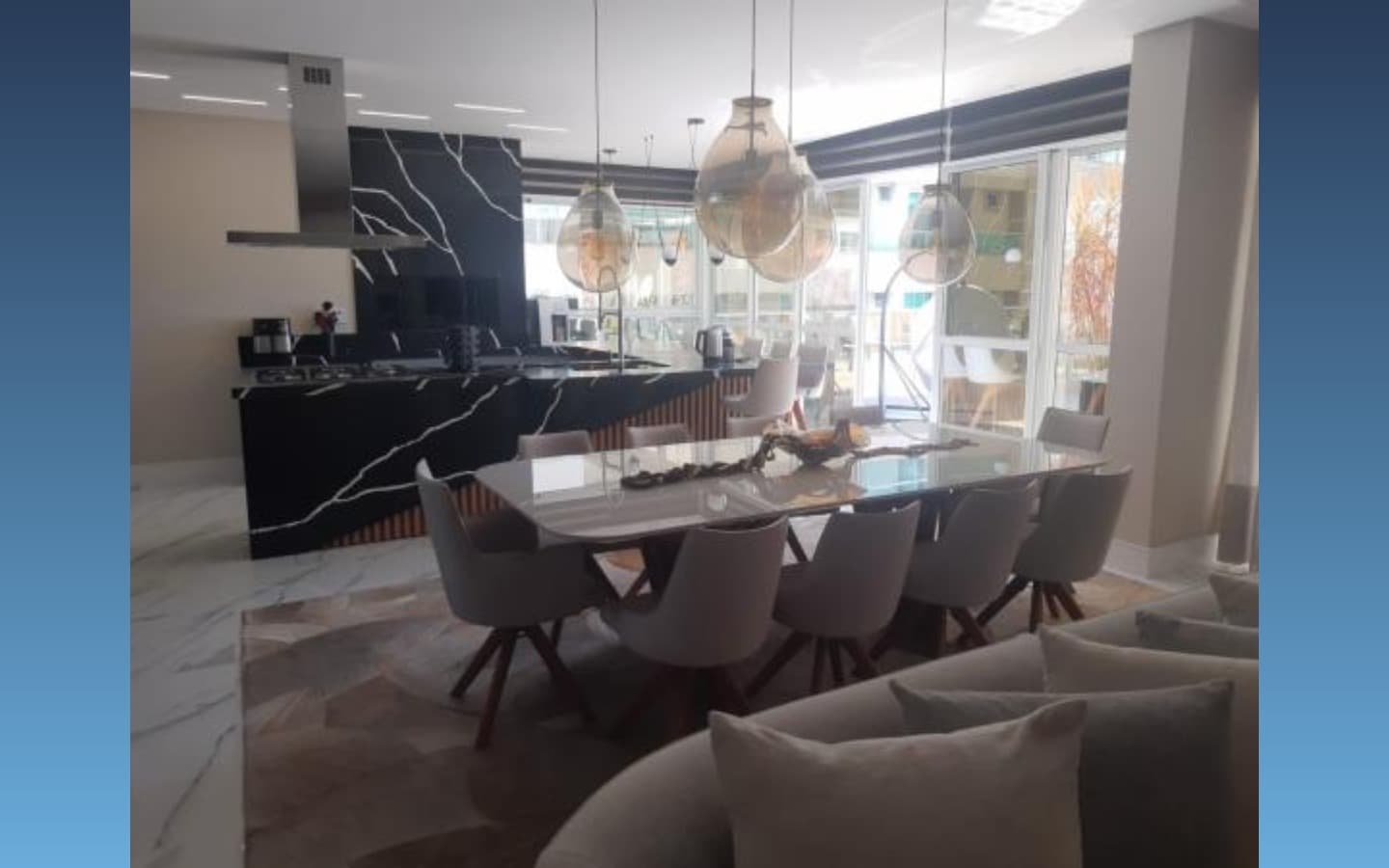 Foto 3 de 20: Apartamento em leilão em Itapema - SC, bairro Meia Praia — Apto 374m² - Itapema/SC