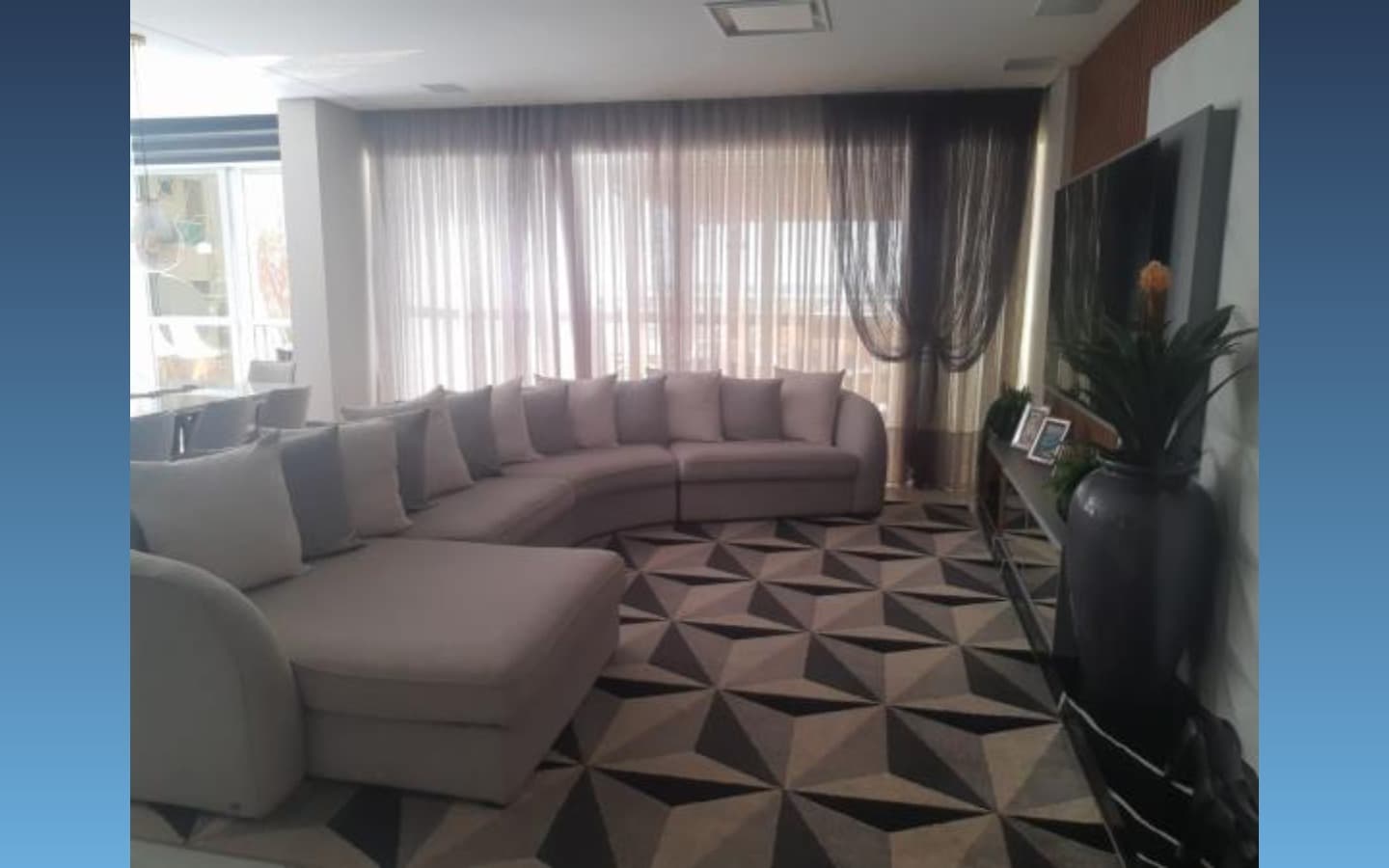 Foto 2 de 20: Apartamento em leilão em Itapema - SC, bairro Meia Praia — Apto 374m² - Itapema/SC