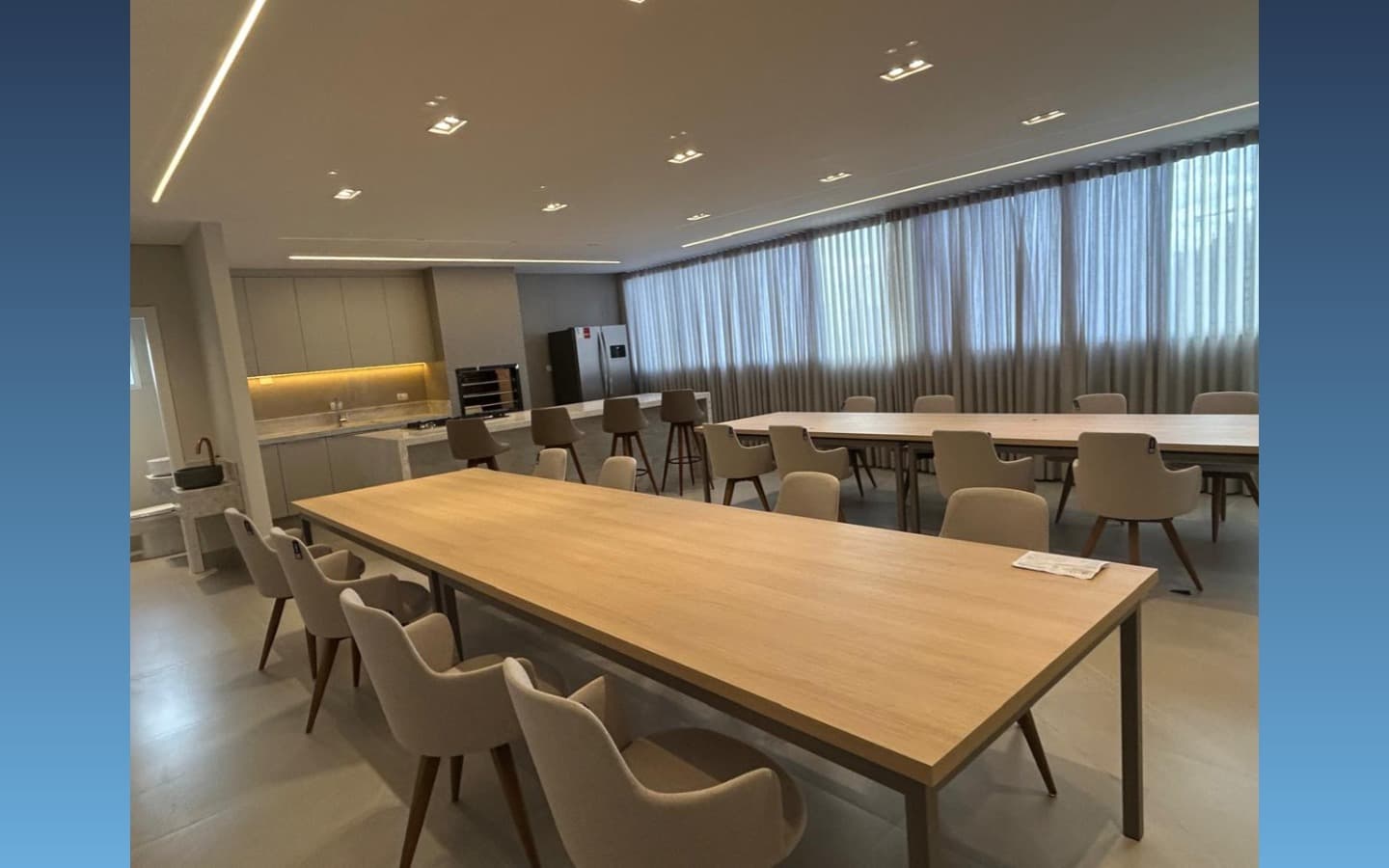 Foto 7 de 20: Apartamento em leilão em Maringá - PR, bairro Centro — Apartamento Duplex 246,52m² – Maringá/PR