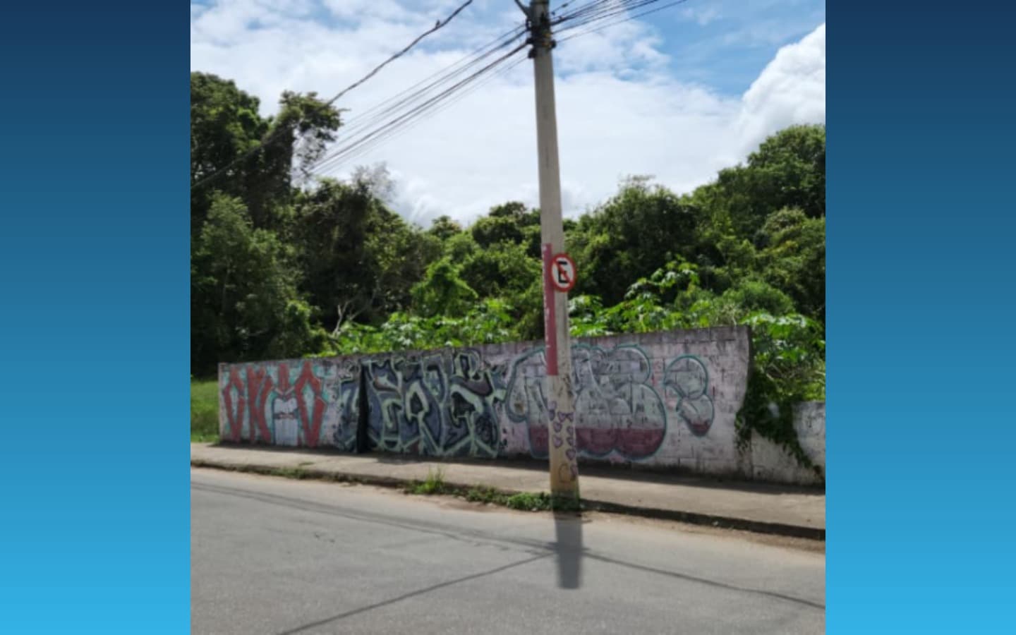Foto 1 de 3: Terreno em leilão em Lavras - MG, bairro Alvorada — Terreno de 8.541m² — Lavras/MG
