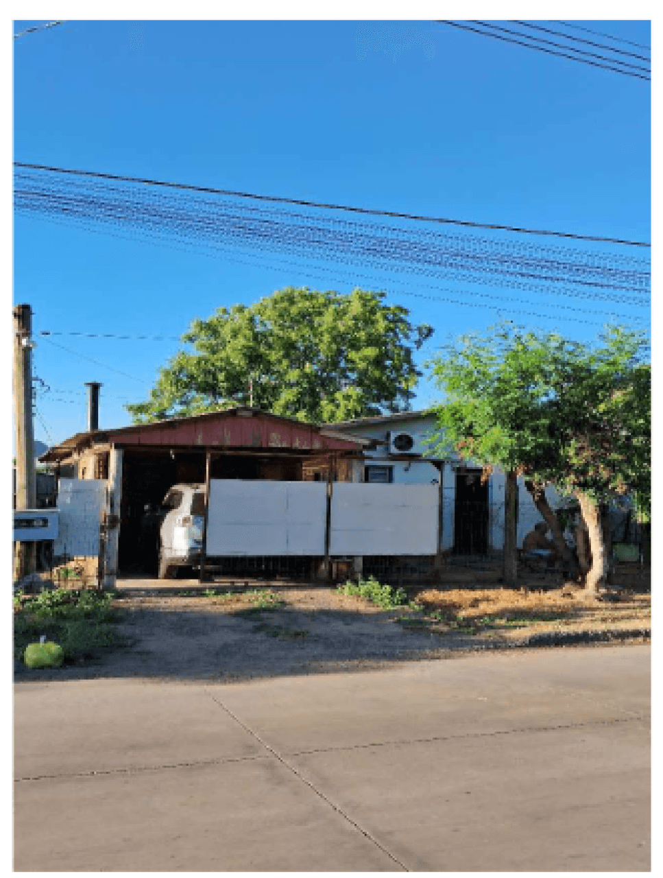 Foto 2 de 6: Terreno em leilão em Itaqui - RS, bairro Doutor Ayub — LOTE 03 / 01 (UM) PRÉDIO DE ALVENARIA NA CIDADE DE ITAQUI/RS