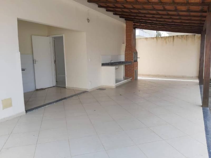 Foto 4 de 11: Casa em leilão em Campos Dos Goytacazes - RJ, bairro Parque Jockey Club — Casa, Ocupado, Campos Dos Goytacazes / RJ (21% abaixo da avaliação)