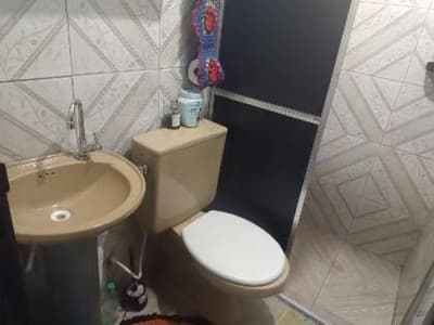 Foto 14 de 15: Casa em leilão em Caldas Novas - GO — Casa 178m² com Terreno 608m² | Caldas Novas-GO | Caldas do Oeste - Ampla com 4 Dorms e Varanda - Financiamento até 420 Meses!