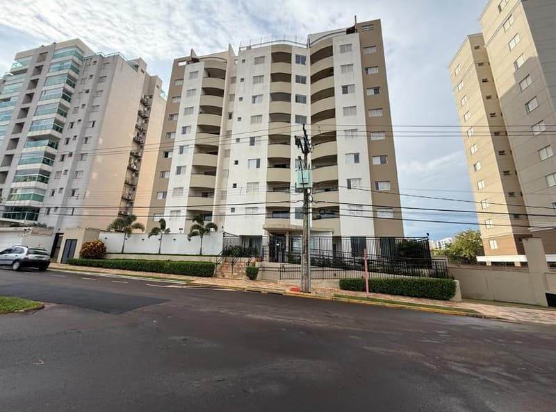 Foto 1 de 30: Apartamento em leilão em São Carlos - SP — Apartamento Duplex, 3 vagas de garagens,