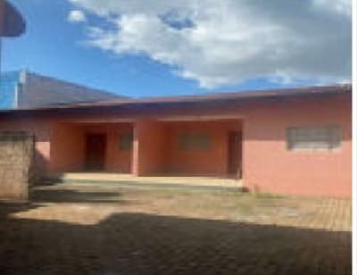 Foto 2 de 3: Casa em leilão em Trindade - GO — Casa 337m², Ocupada, em Trindade/GO