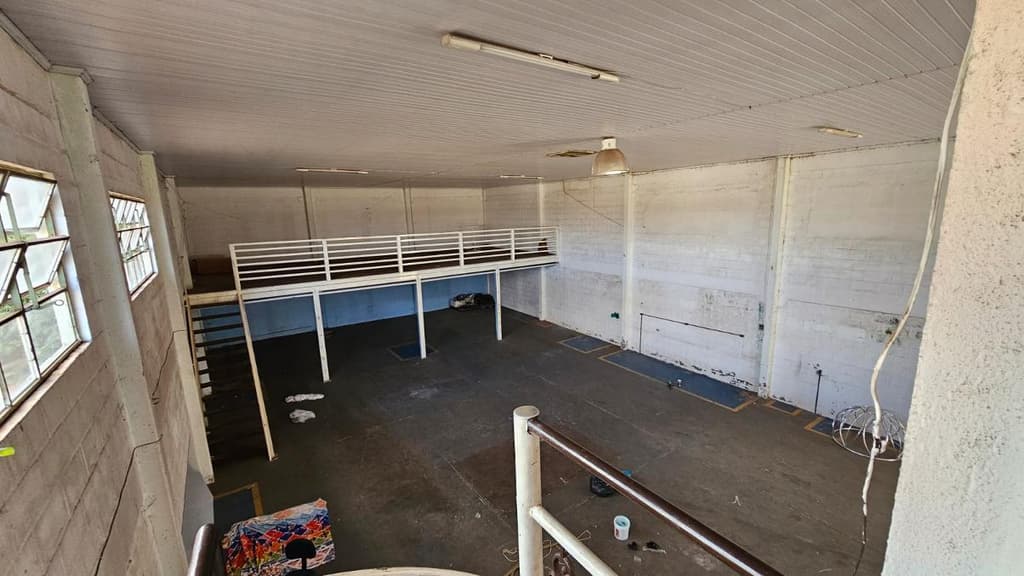 Foto 3 de 14: Comercial em leilão em Aparecida De Goiânia - GO — Galpão 391m², Desocupado, Vila Brasília, Aparecida de Goiânia/GO