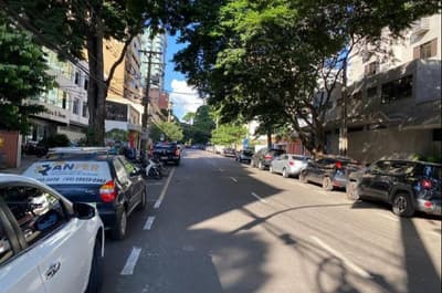 Foto 11 de 15: Apartamento em leilão em Maringá - PR, bairro Zona 01 — Apartamento 267m², 2 vagas em Maringá/PR - Ocupado