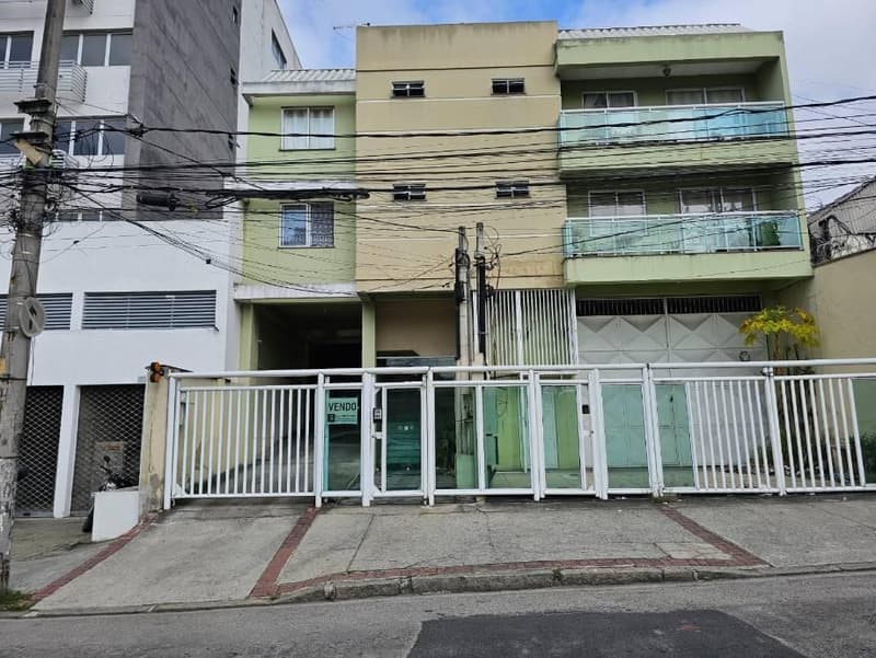 Foto 2 de 3: Comercial em leilão em Rio De Janeiro - RJ, bairro Cascadura — Loja, Ocupado, Rio De Janeiro / RJ (52% abaixo da avaliação)