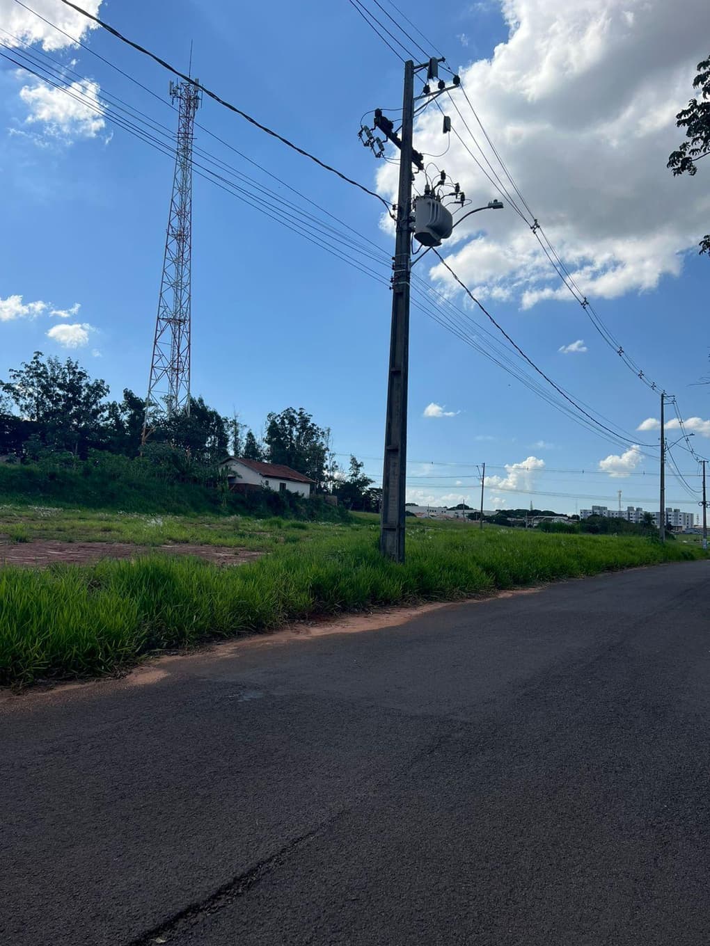Foto 2 de 4: Terreno em leilão em Cianorte - PR, bairro Jardim Céu Azul — Terreno urbano com área de 6.534,00 m² - Bairro: Jardim Céu Azul, Cianorte/PR