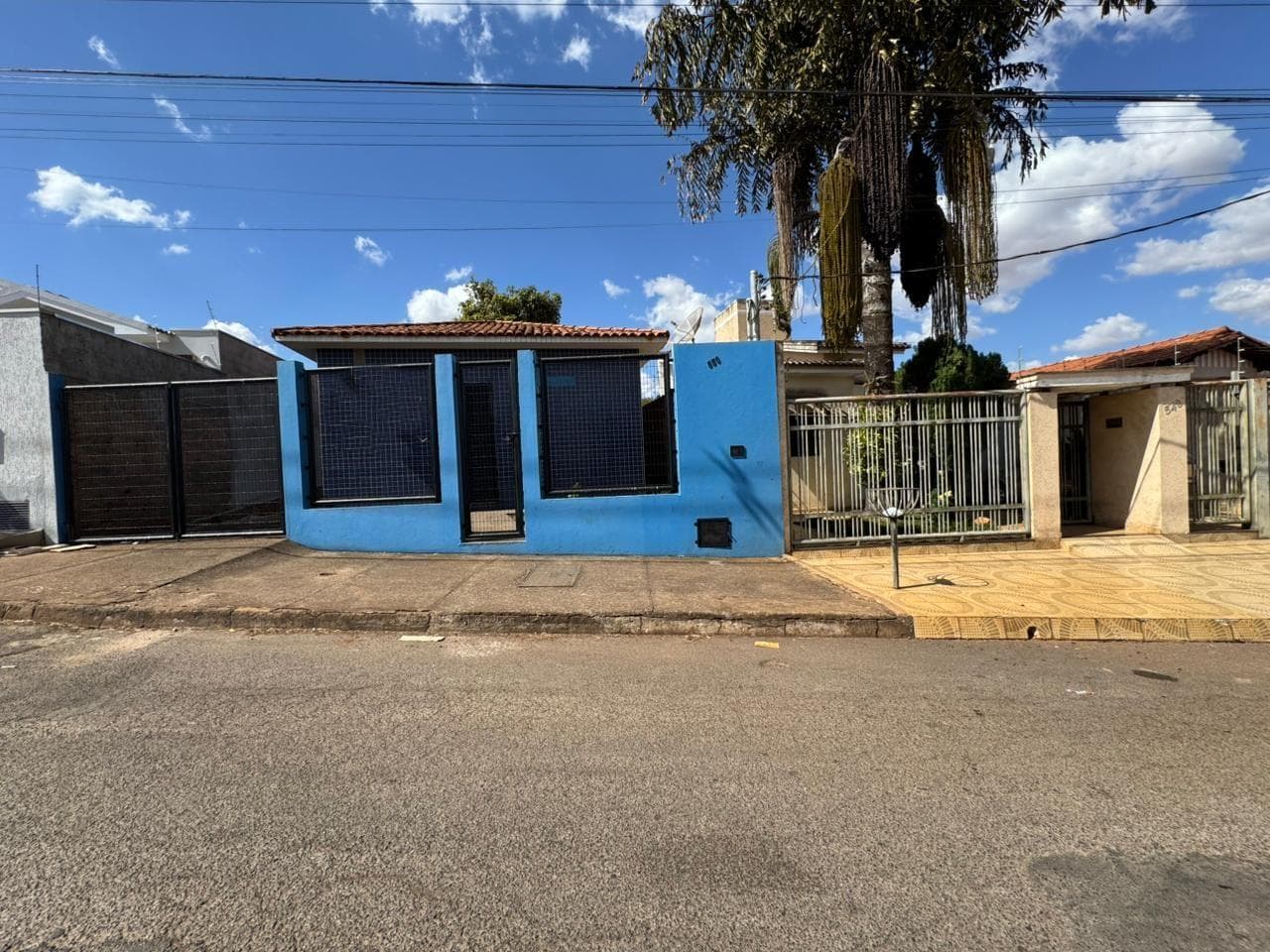Foto 8 de 8: Comercial em leilão em Patos De Minas - MG — Prédio Comercial c/ Terreno de 223m², Desocupado no Alvorada III, Patos de Minas/MG