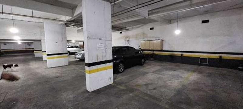Foto 9 de 9: Apartamento em leilão em Curitiba - PR — Apartamento com área exclusiva de 87,8000m², e garagem do Edifício Capitão Rodrigo, Curitiba/PR