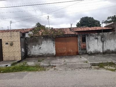 Casa em leilão em Maracanaú - CE — Imóvel em Maracanaú/CE