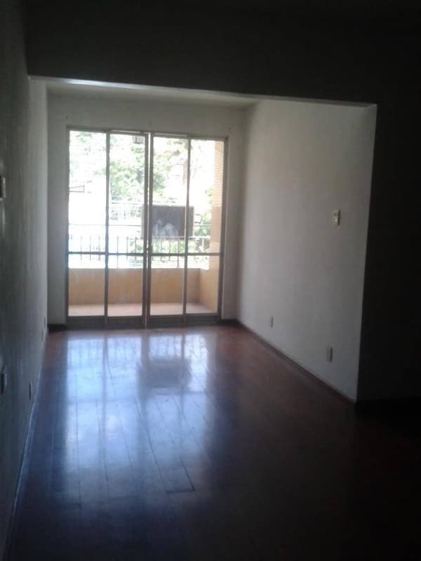 Foto 1 de 10: Apartamento em leilão em Rio De Janeiro - RJ, bairro Penha Circular — Apartamento, Rio De Janeiro / RJ