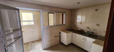 Foto 3 de 9: Apartamento em leilão em Curitiba - PR — Apartamento com área exclusiva de 87,8000m², e garagem do Edifício Capitão Rodrigo, Curitiba/PR