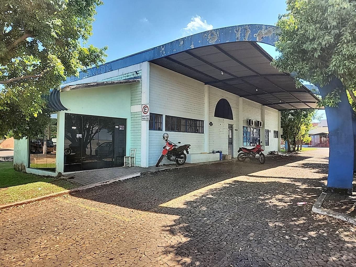 Foto 2 de 13: Terreno em leilão em Itapejara D'oeste - PR — LOTE URBANO Nº 06-C DA QUADRA Nº 37, SITO À RUA PIO XII, NA CIDADE DE ITAPEJARA D'OESTE - ÁREA DE 2.760M²