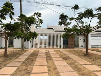 Casa em leilão em Luís Eduardo Magalhães - BA — Casa 290m², Alto dos Cerrados, Luís Eduardo Magalhães/BA