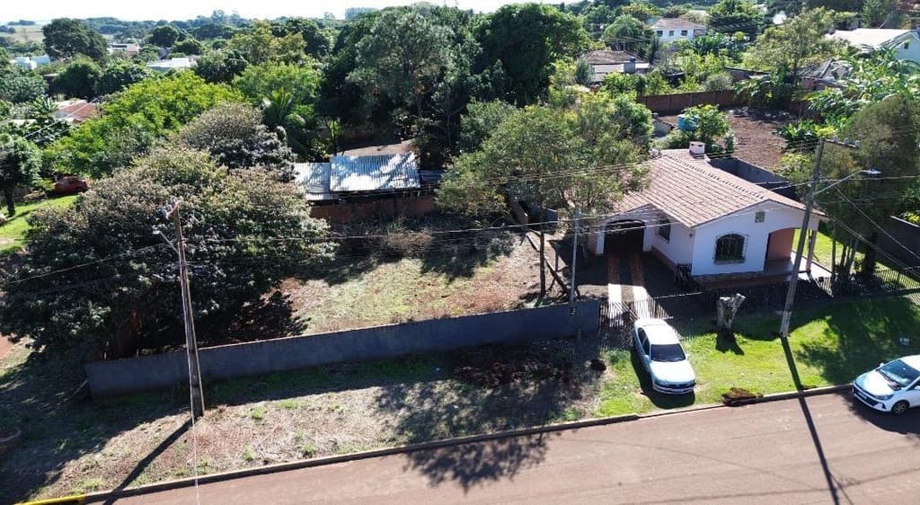 Foto 8 de 20: Casa em leilão em Toledo - PR, bairro Novo Sarandi — IMÓVEL RESIDENCIAL COM ÁREA DE 800 m² EM NOVO SARANDI TOLEDO/PR