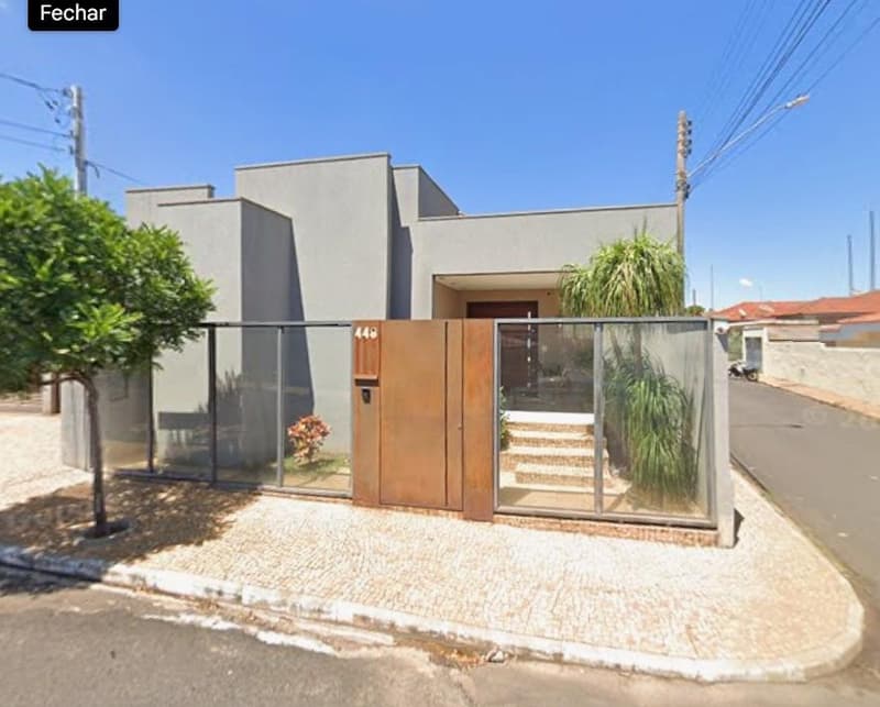 Foto 1 de 2: Casa em leilão em Monte Azul Paulista - SP — Casa, A.T. 554 m², A.C. 401 m², 2 suites, 1 dorm, piscina, churrasqueira, 3 vagas de garagem, Centro