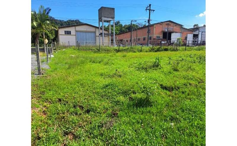 Foto 3 de 5: Terreno em leilão em Blumenau - SC — Imóvel urbano com área total de 782,59m² em Blumenau/SC