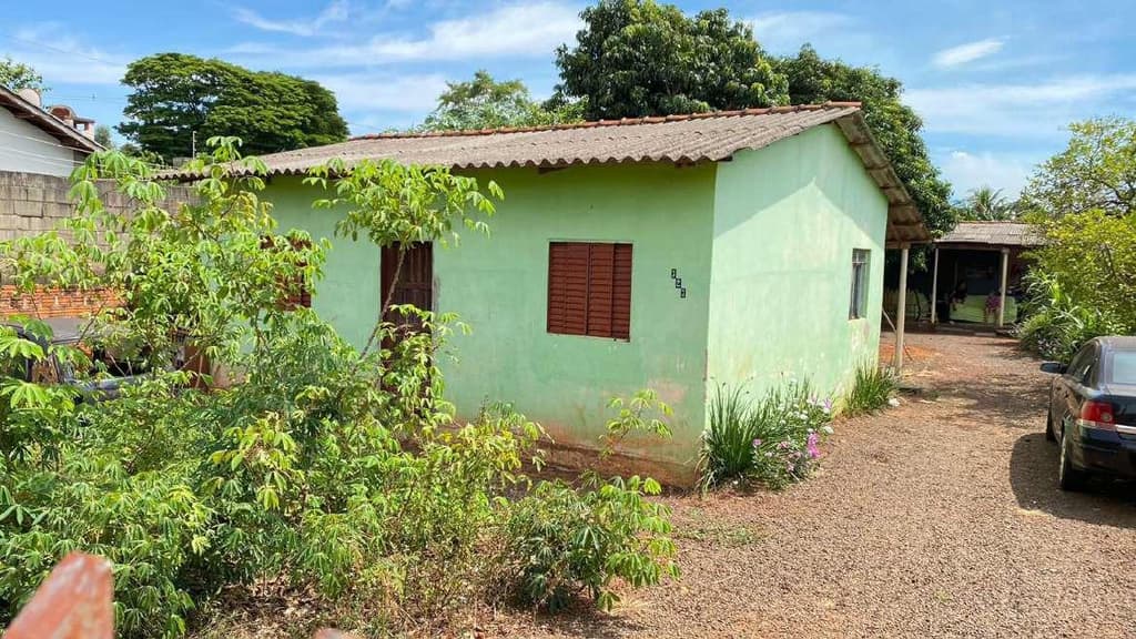 Terreno em leilão em Guaíra - PR — Imóvel urbano, LOTE 04, QUADRA 73 COM ÁREA DE 600,00M² E BENFEITORIAS ÁREA TOTAL APROXIMADA DE 160,00M² em Guaíra/PR