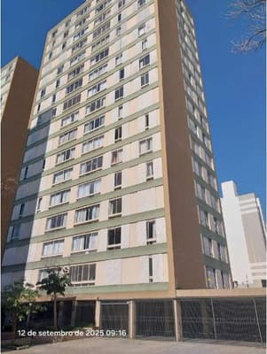 Foto 1 de 10: Apartamento em leilão em Curitiba - PR, bairro Centro — Apartamento nº 111, Bloco B do Edifício Antares, com área útil de 116,9650m², localizado na Rua Francisco Torres, 650, Centro, Curitiba/PR