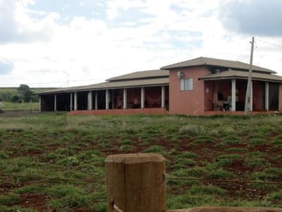 Foto 15 de 18: Area Rural em leilão em Arealva - SP, bairro Marilândia — Gleba, 2ha, A.C. 476m², 2 casas, piscina, salão, pastagem, Fazenda Soturna