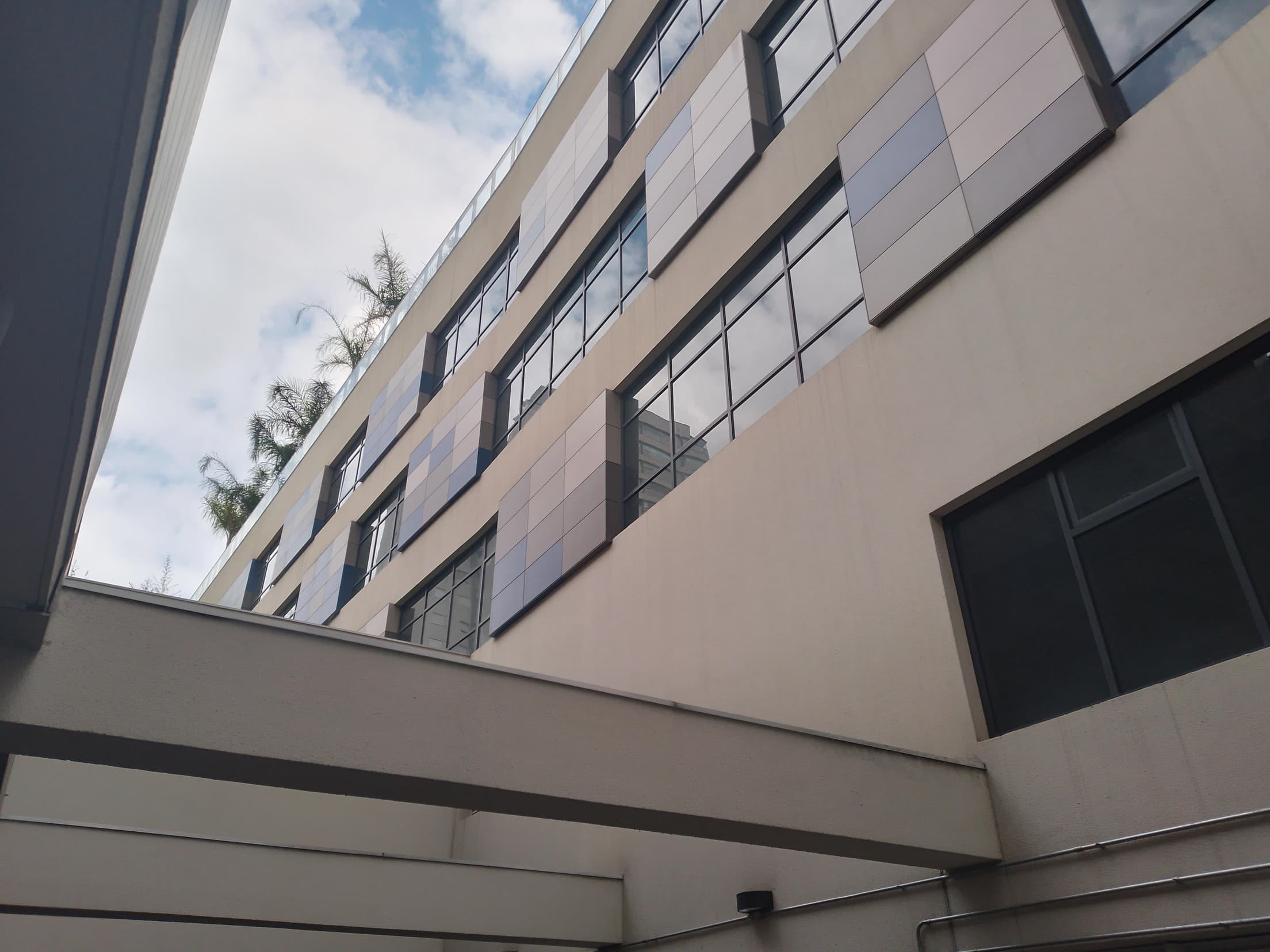 Foto 4 de 39: Comercial em leilão em São Paulo - SP, bairro Bela Vista — Conjunto comercial 4.365m² | Bela Vista SP | Área Construída 5.742m²: Escala Rara p/ Incorporação, Hospital ou Campus a Passos da Av. Paulista!