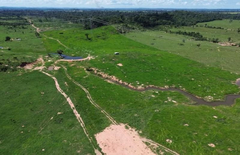 Area Rural em leilão em Ariquemes - RO — IMÓVEL RURAL, 48,1028ha - POSSUI 2 COCHEIRAS E 5 KM DE CERCA - POTENCIAL DE PECUÁRIA DE CORTE OU AGRICULTURA EM ALTO PARAÍSO/RO