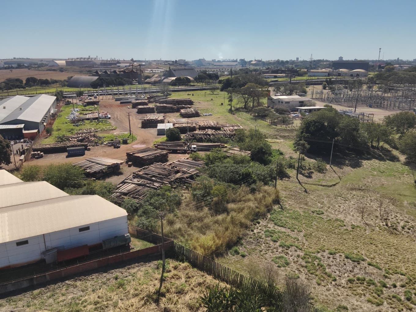 Foto 6 de 8: Terreno em leilão em Maringá - PR — Terreno Urbano 34.336m² Em Desocupação em Maringá/PR