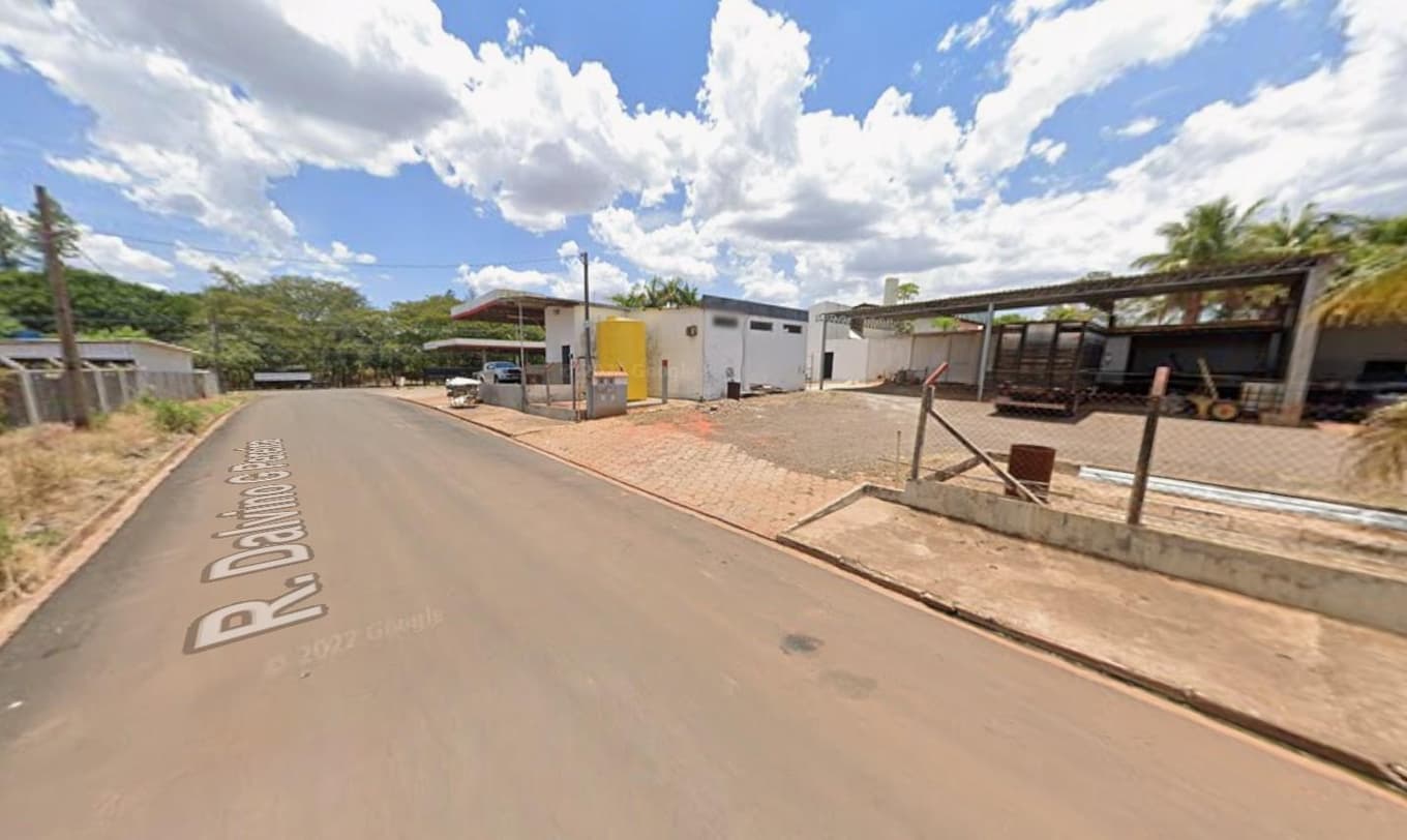 Foto 2 de 7: Terreno em leilão em Tarabai - SP — 03 Terrenos 2.146m² (Área Total) | Tarabai/SP | Tripla Frente c/ Construção | Oportunidade p/ Investidor com 78% de Desconto na 2ª Praça!