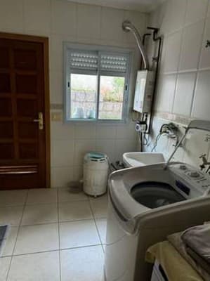 Foto 6 de 10: Casa em leilão em Curitiba - PR — IMÓVEL RESIDENCIAL, A.C. 272,41M², Condomínio Horizontal Villagio Di Garda, Curitiba/PR