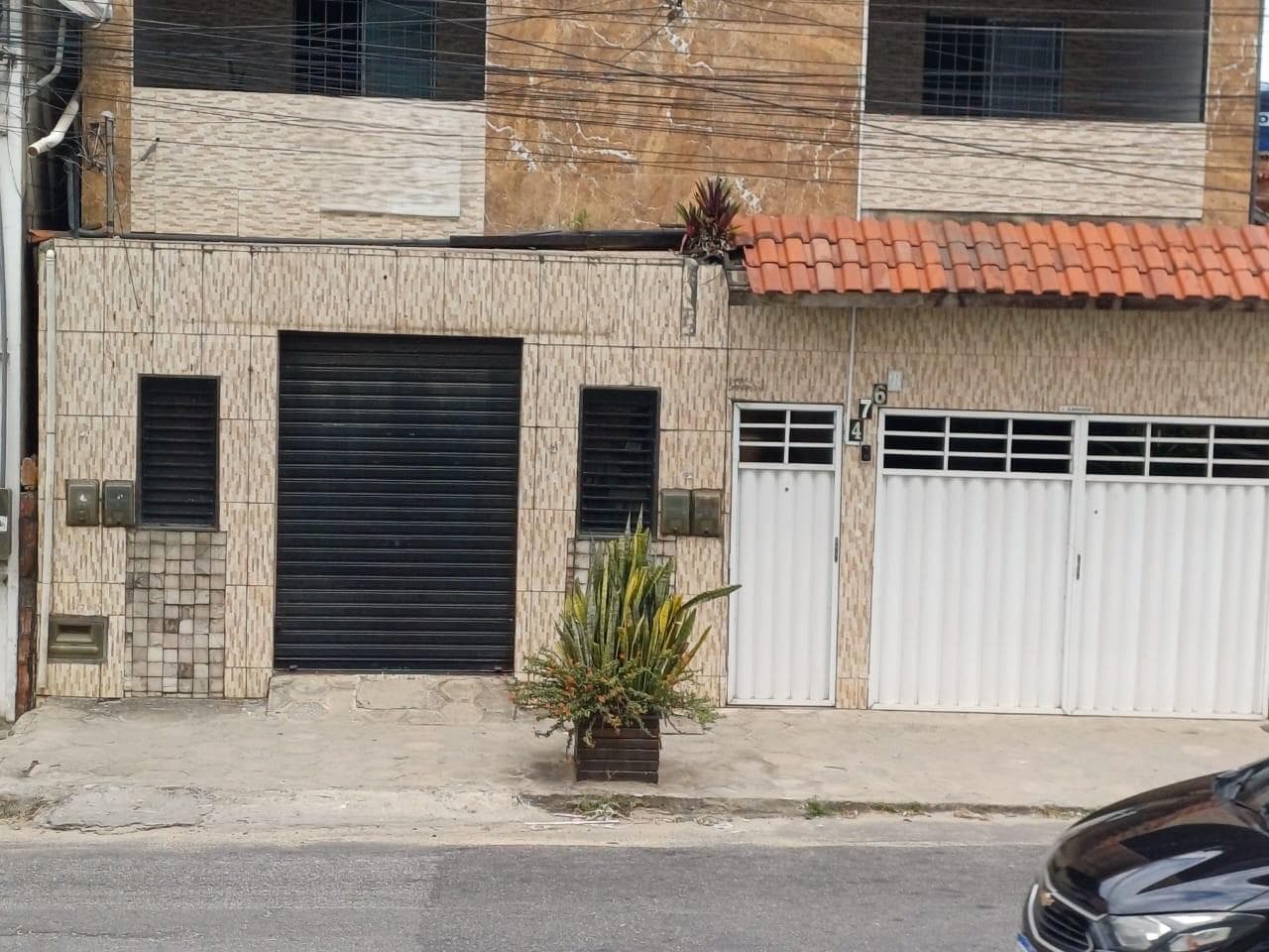 Foto 3 de 6: Casa em leilão em Campina Grande - PB, bairro Tambor — Casa 226m² Ocupada no Tambor em Campina Grande/PB