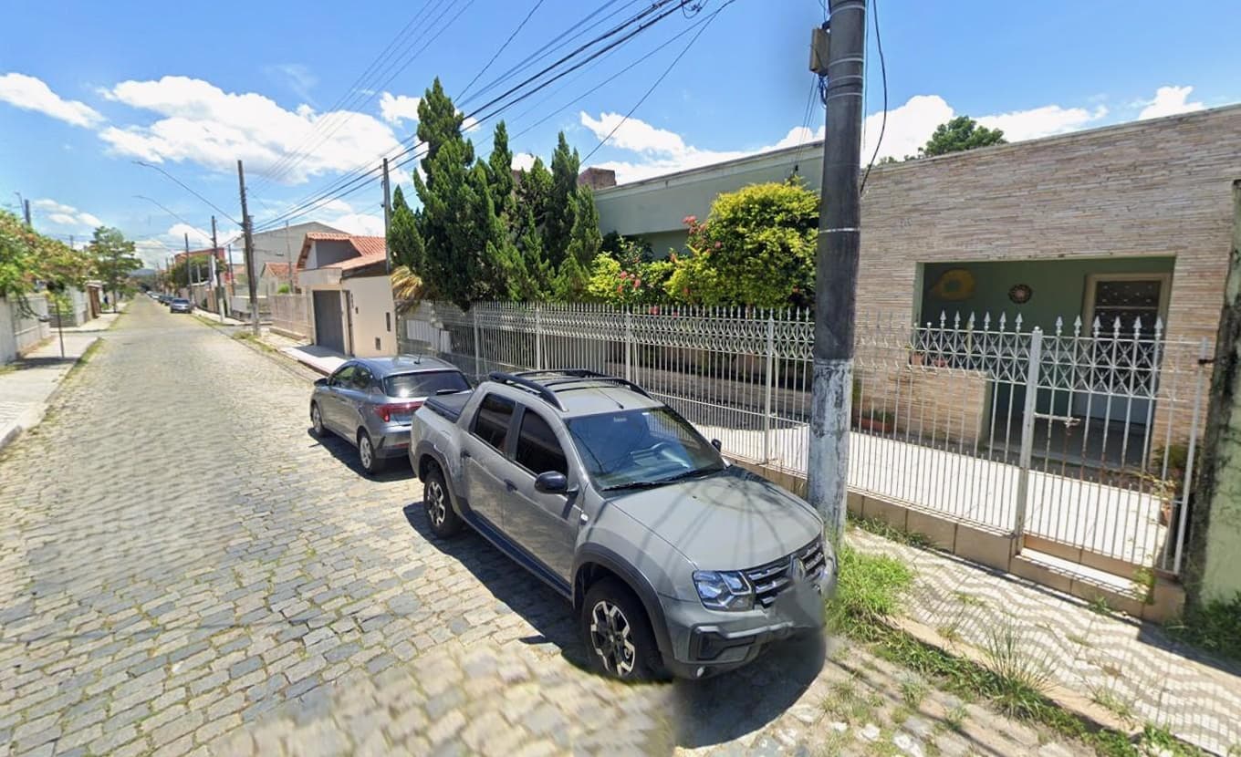 Foto 2 de 2: Casa em leilão em Lorena - SP — Casa 598m², Vila Nossa Senhora da Piedade, em Lorena/SP - Ocupada