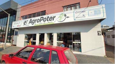 Foto 5 de 9: Casa em leilão em Chopinzinho - PR — NUA PROPRIEDADE sobre o imóvel localizado na Rua 14 de Dezembro, 3835 Centro Chopinzinho/PR