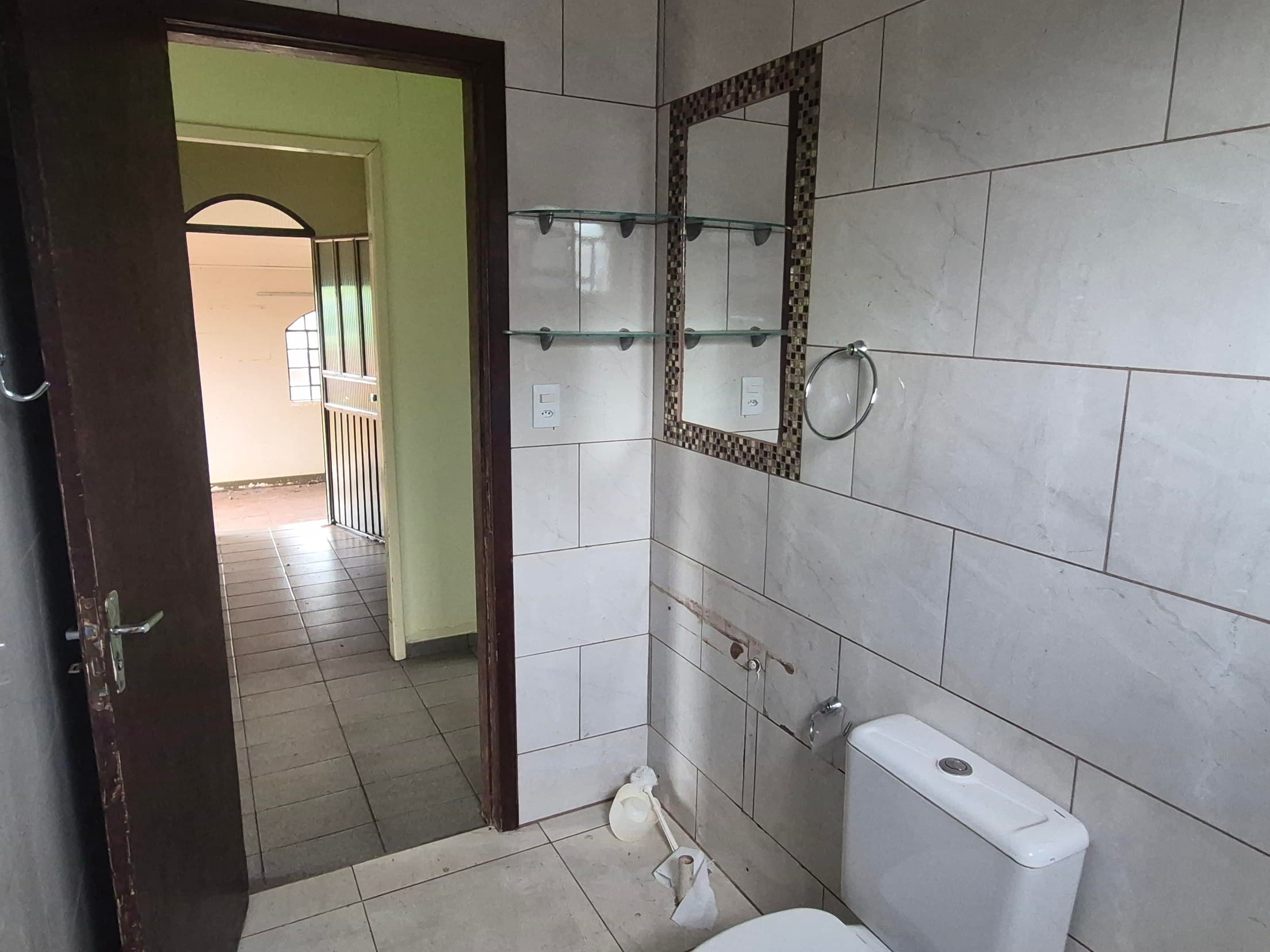 Foto 11 de 20: Casa em leilão em Toledo - PR, bairro Novo Sarandi — IMÓVEL RESIDENCIAL COM ÁREA DE 800 m² EM NOVO SARANDI TOLEDO/PR
