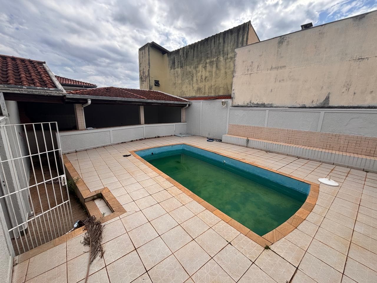 Foto 25 de 36: Casa em leilão em Hortolândia - SP — CASA COM 492m² A.T. e 216,20 de A.C. EM HORTOLÂNDIA/SP