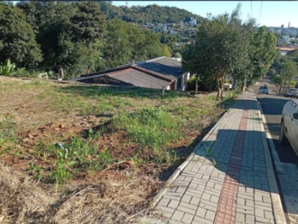 Foto 3 de 6: Terreno em leilão em Francisco Beltrão - PR — TERRENO URBANO 392 M² RUA FRANÇA FRANCISCO BELTRÃO/PR