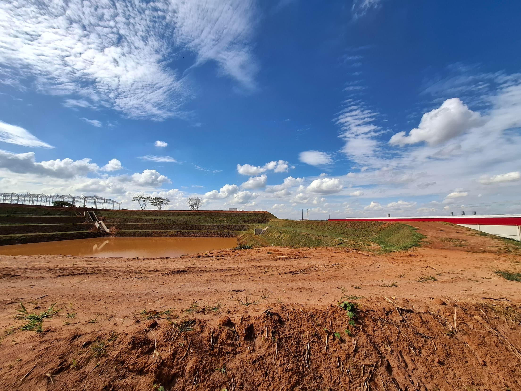 Foto 4 de 8: Comercial em leilão em Mirassol - SP — ÁREA DE TERRA INDUSTRIAL DE 24.200m² LOCALIZADO NA FAZENDA TRÊS BARRAS, MIRASSOL/SP | MATRICULA 13.648