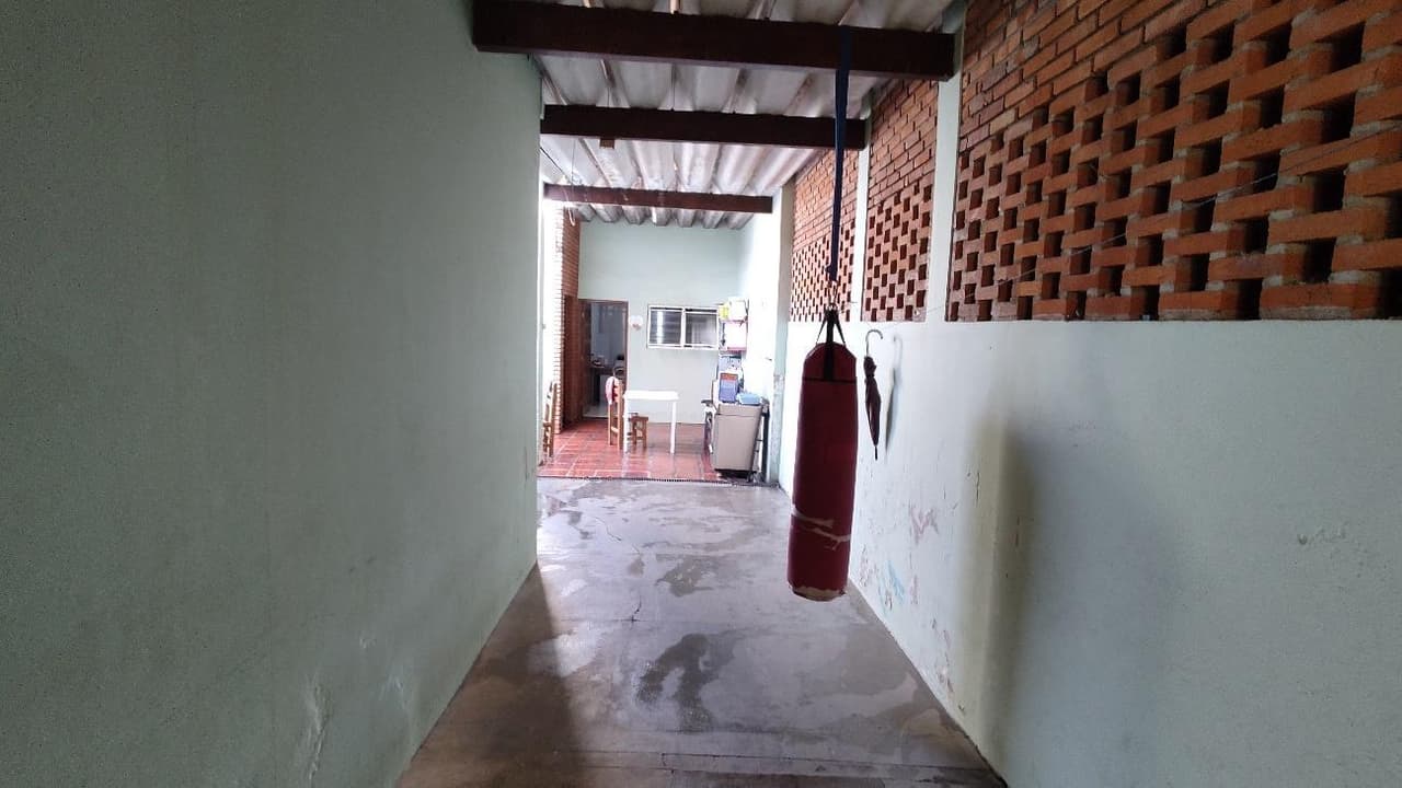 Foto 3 de 11: Casa em leilão em Itapetininga - SP — Casa, A.T. 193m², A.C. 141m², 2 dorm, fundos, Centro