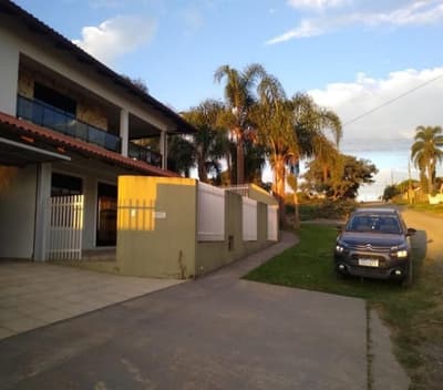 Foto 8 de 13: Casa em leilão em Mafra - SC, bairro Vila Nova — Casa 262,04m² e terreno de 464m² no bairro Vila Nova em Mafra/SC