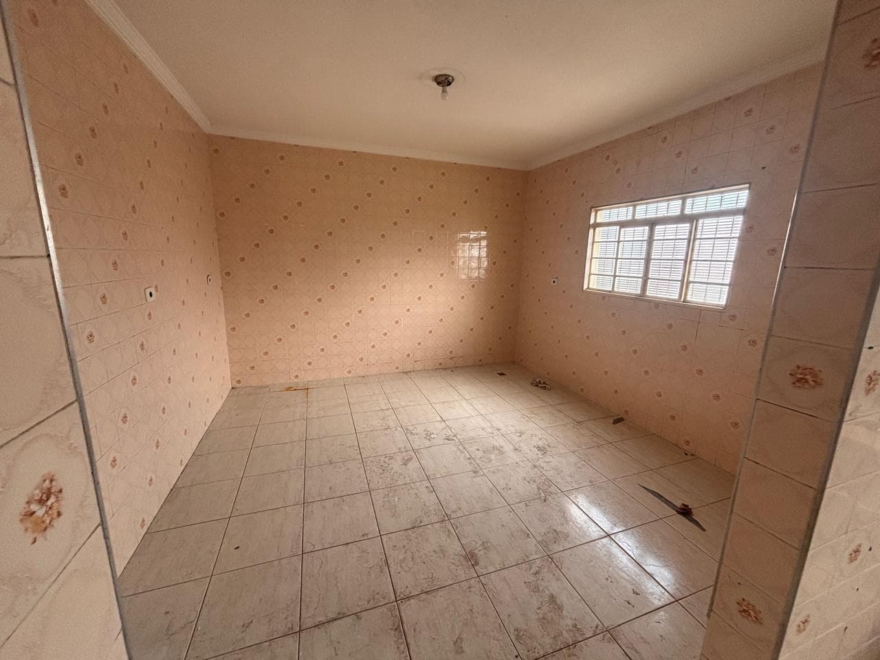 Foto 16 de 36: Casa em leilão em Hortolândia - SP — CASA COM 492m² A.T. e 216,20 de A.C. EM HORTOLÂNDIA/SP
