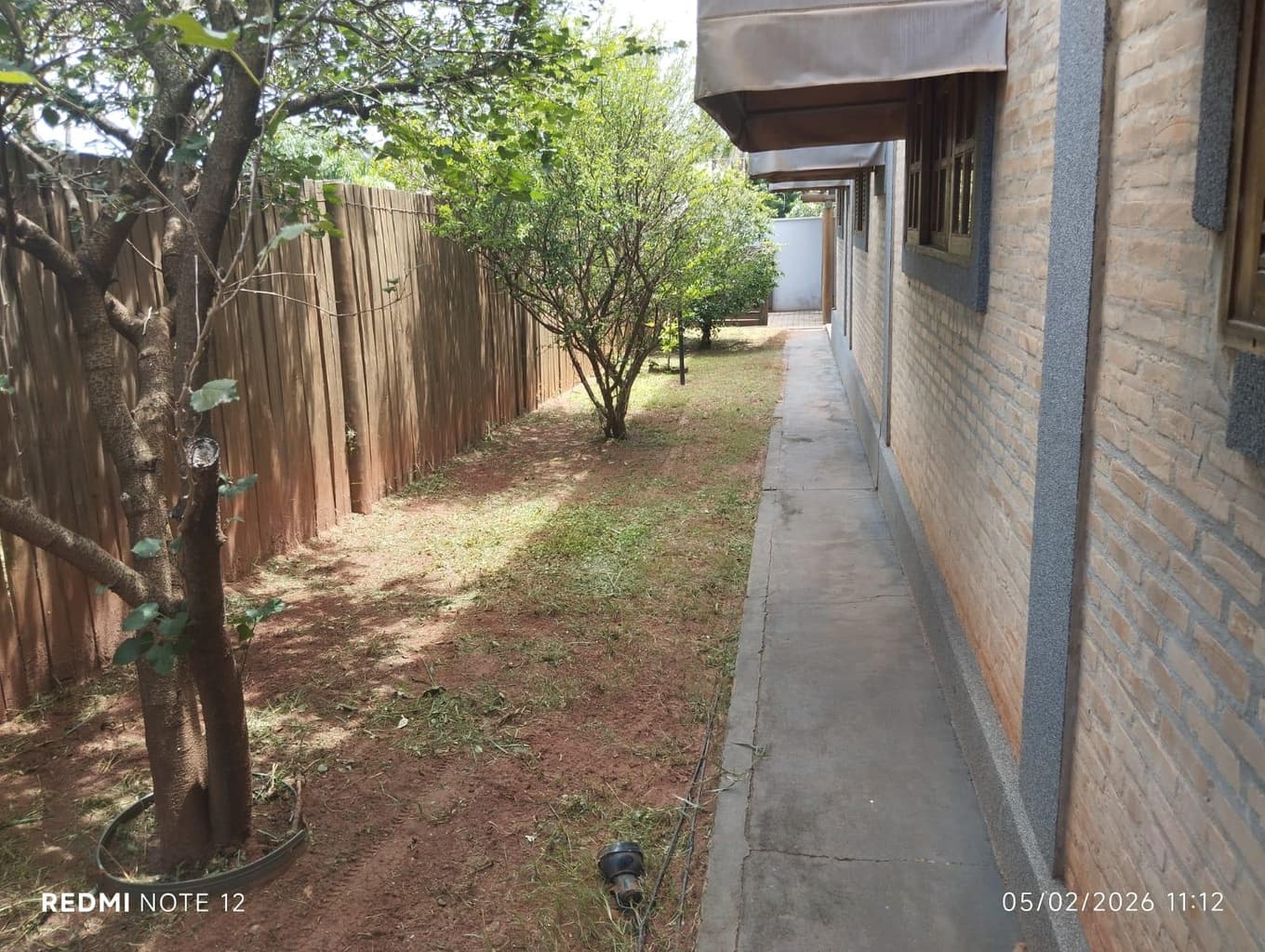 Foto 5 de 16: Casa em leilão em Mendonça - SP — Casa de Alto Padrão em Condomínio Fechado com Piscina, Quadra de Areia e 1.002,62 m² de Terreno Mendonça/SP