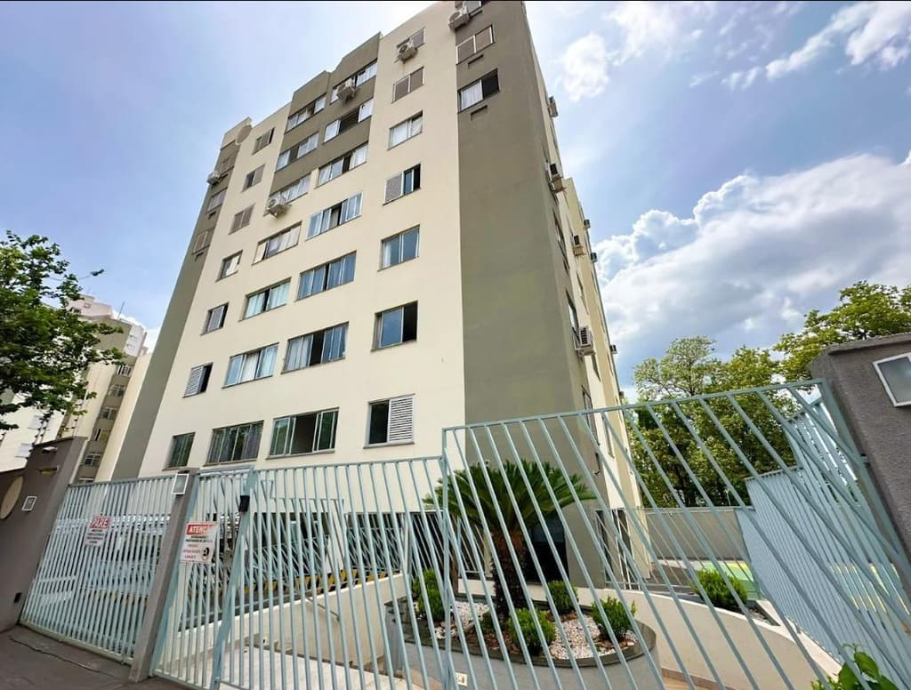 Apartamento em leilão em Maringá - PR — Apartamento nº 403, com 86,17745 m², situado no Residencial Quinta do Sol, Maringá/PR