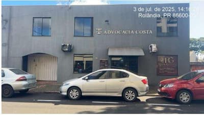 Terreno em leilão em Rolândia - PR, bairro Centro — Terreno urbano, com área de 375,00m², contendo benfeitorias de área total de 322,44m² Avenida Salgado Filho, 298, Bairro: Centro, Rolândia/PR.