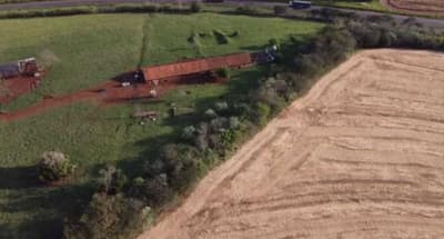 Foto 17 de 19: Area Rural em leilão em Cascavel - PR — Area de terras rural, medindo 18.964,00m², contendo um barracão com área de 820,00 m², silo para ração e poço artesiano.